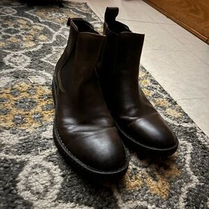Men's Brown leather blundstone Chelsea boots lookalike